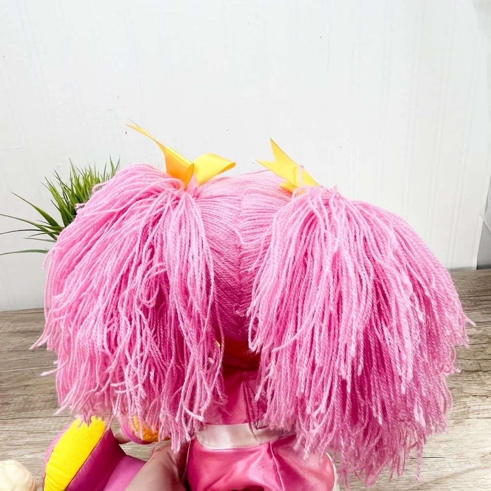 Rainbow‎ Brite Tickled Pink 16